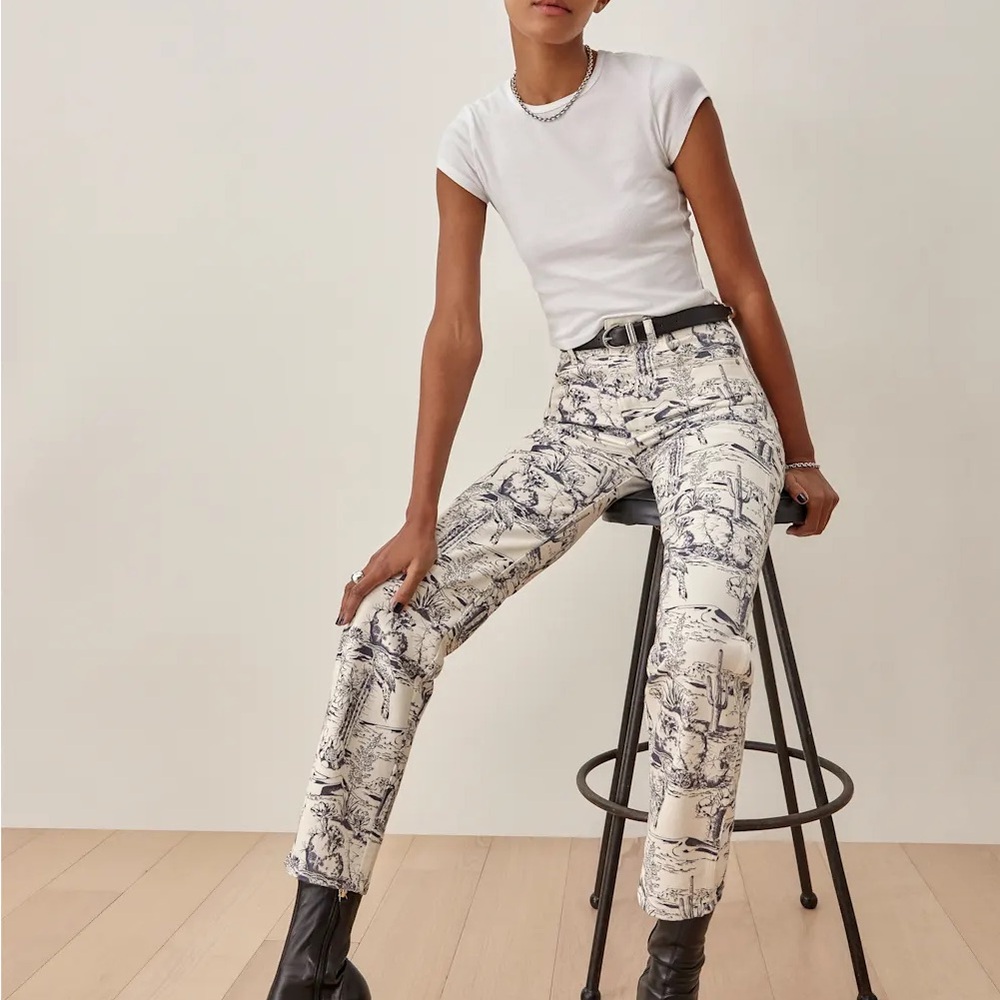 Reformation Oasis High Rise Straight Jeans - Picture 3 of 7